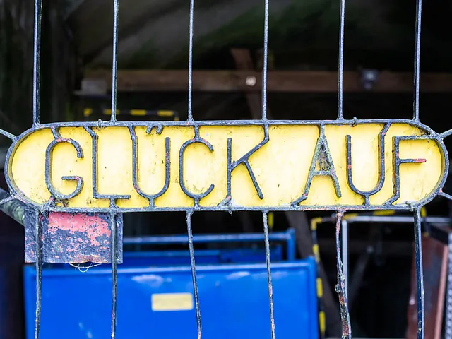 Schild Glück auf